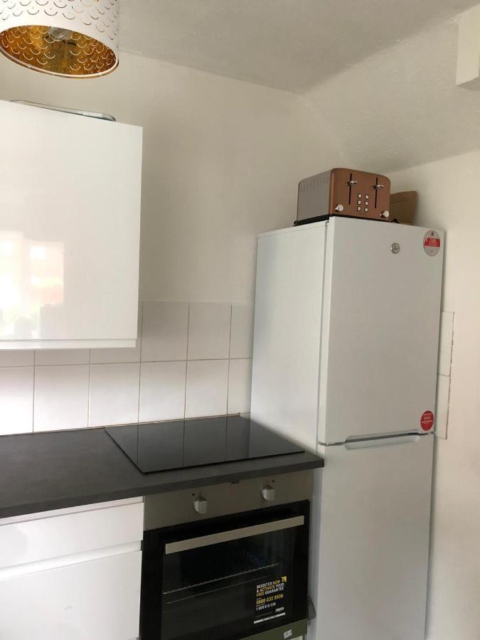 Rowan Tree Villa Aylesbury  Ngoại thất bức ảnh