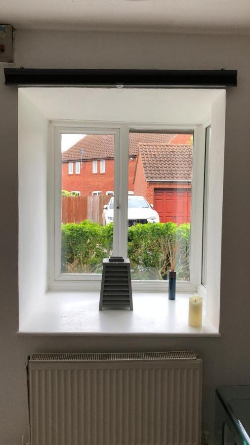 Rowan Tree Villa Aylesbury  Ngoại thất bức ảnh