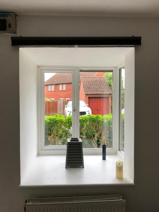 Rowan Tree Villa Aylesbury  Ngoại thất bức ảnh