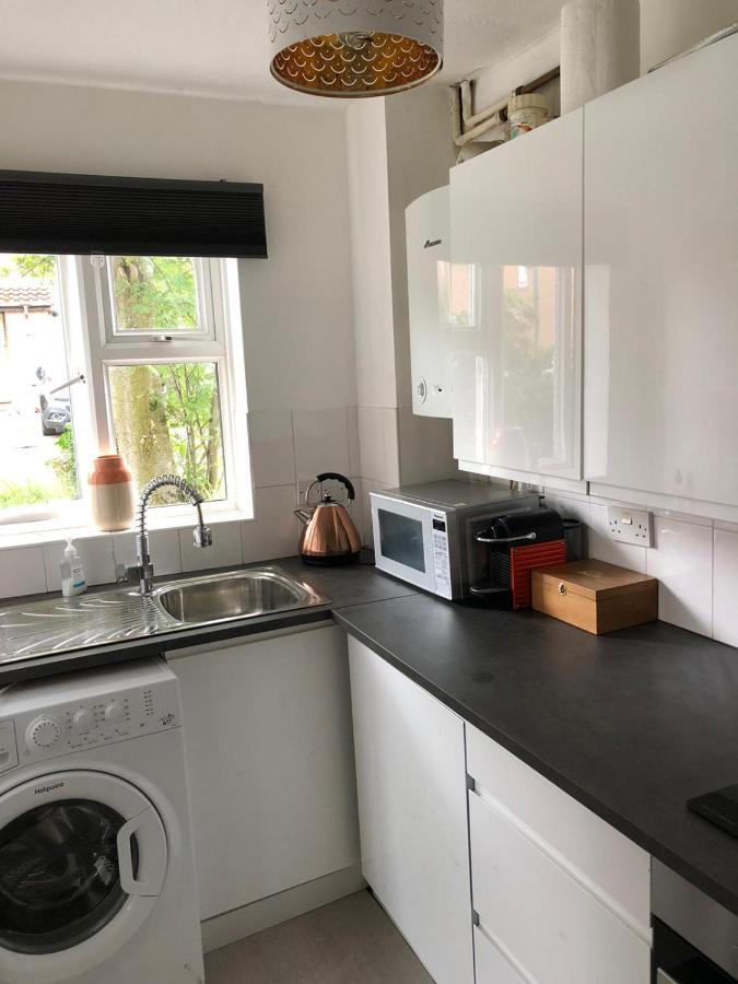 Rowan Tree Villa Aylesbury  Ngoại thất bức ảnh